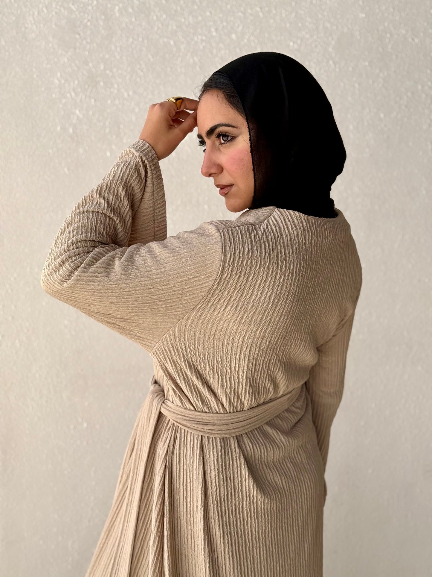 Long sleeves crushed fabric dress