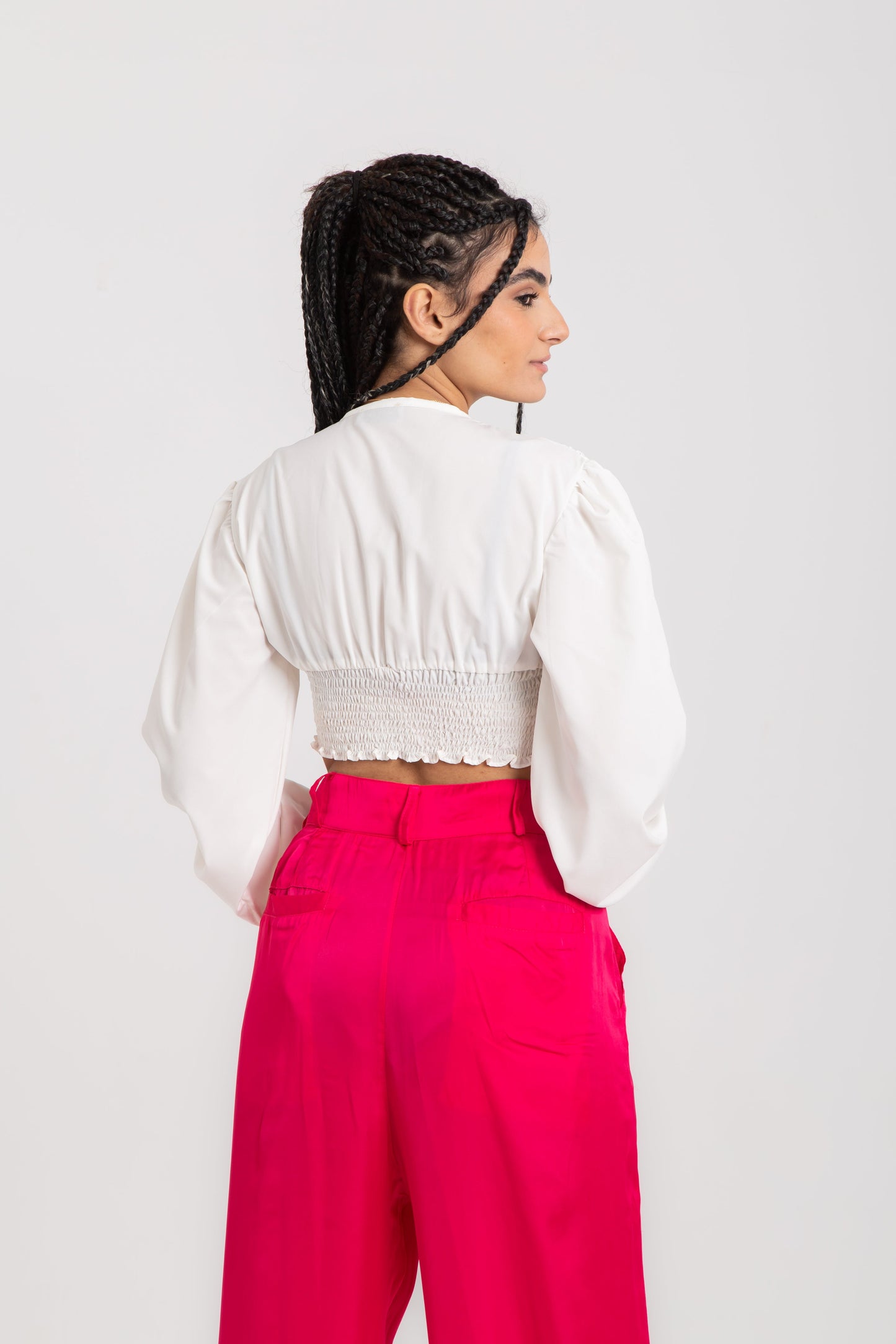 Blouse with V neck and elastic band