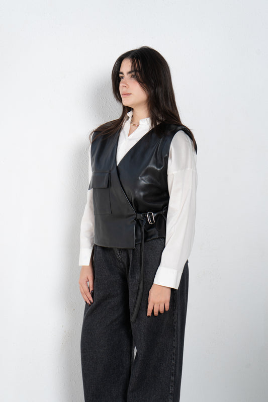 leather vest with one side pocket