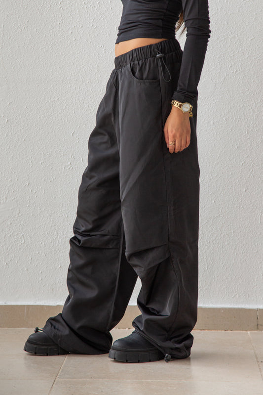 Waterproof parachute pant