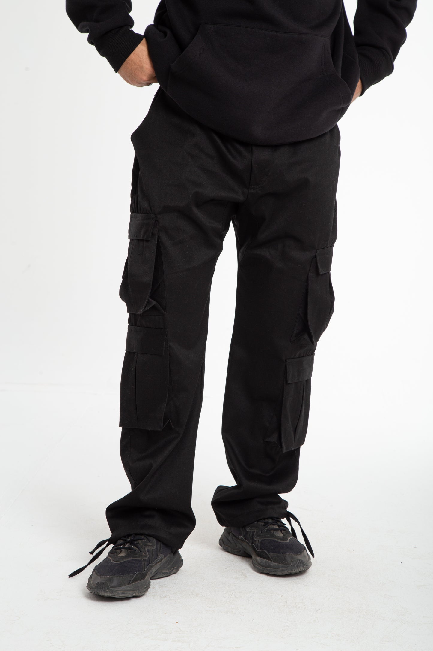 Cargo pants with elastic waist band