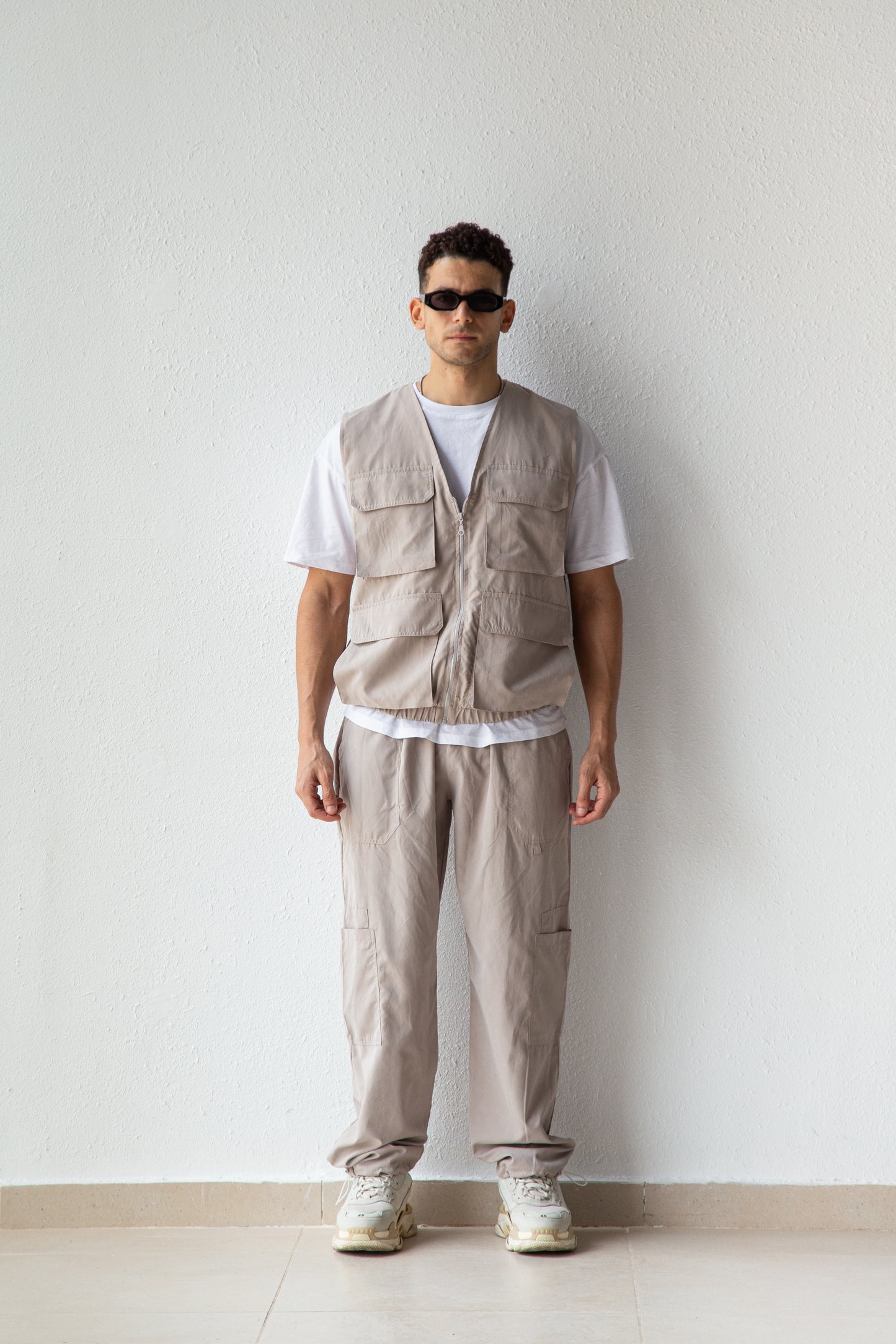 Cargo pants with strings