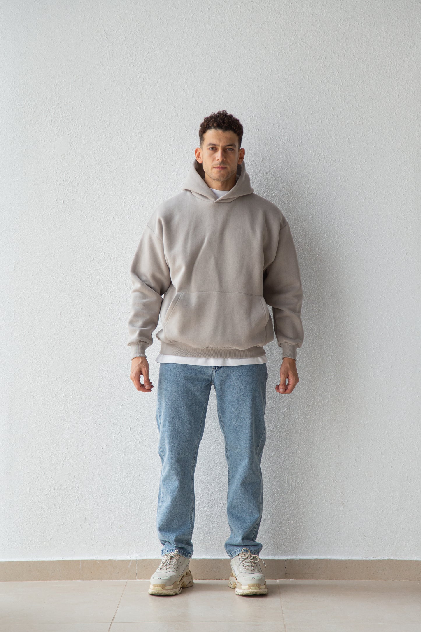 Basic oversized hoodie with inside fleece