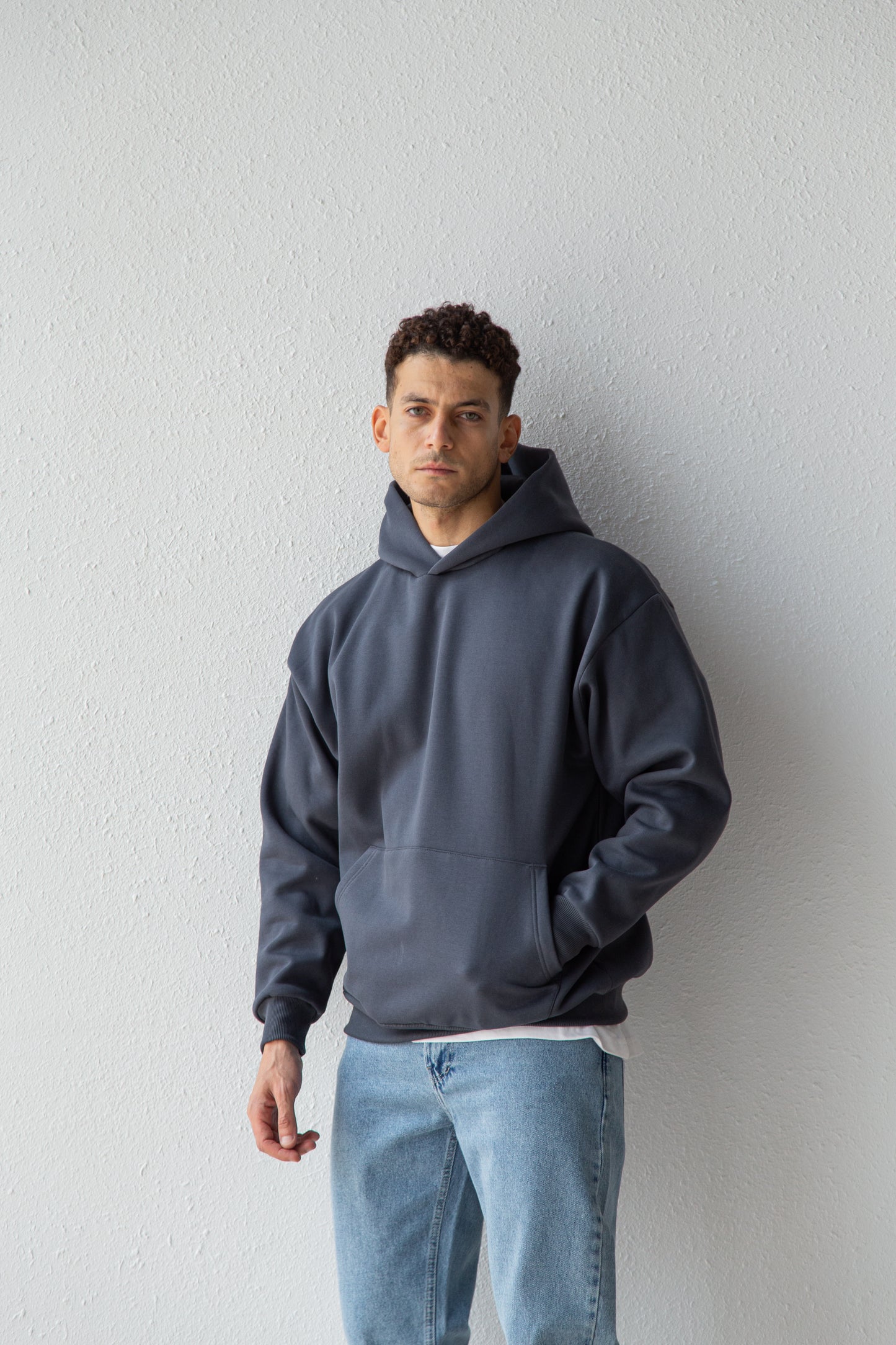 Basic oversized hoodie with inside fleece