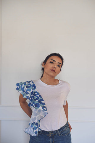 T-shirt with printed leoprad ruffle