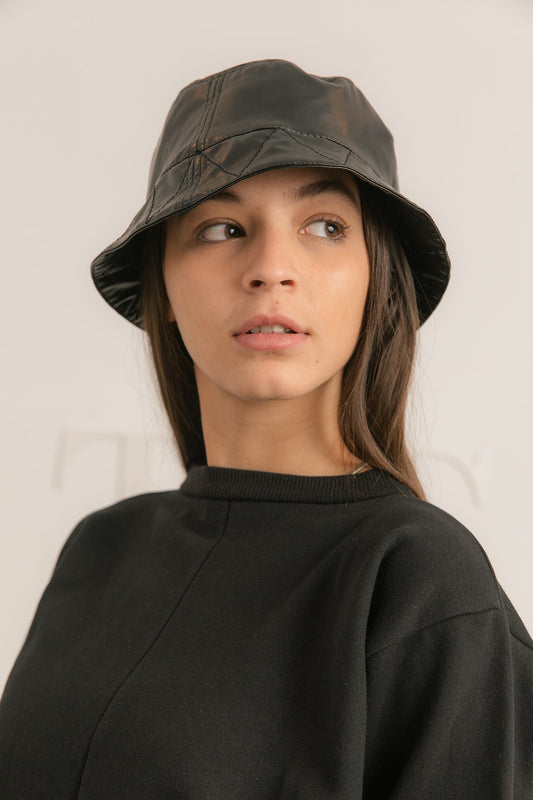 Leather bucket hat with detailed zigzag stitching