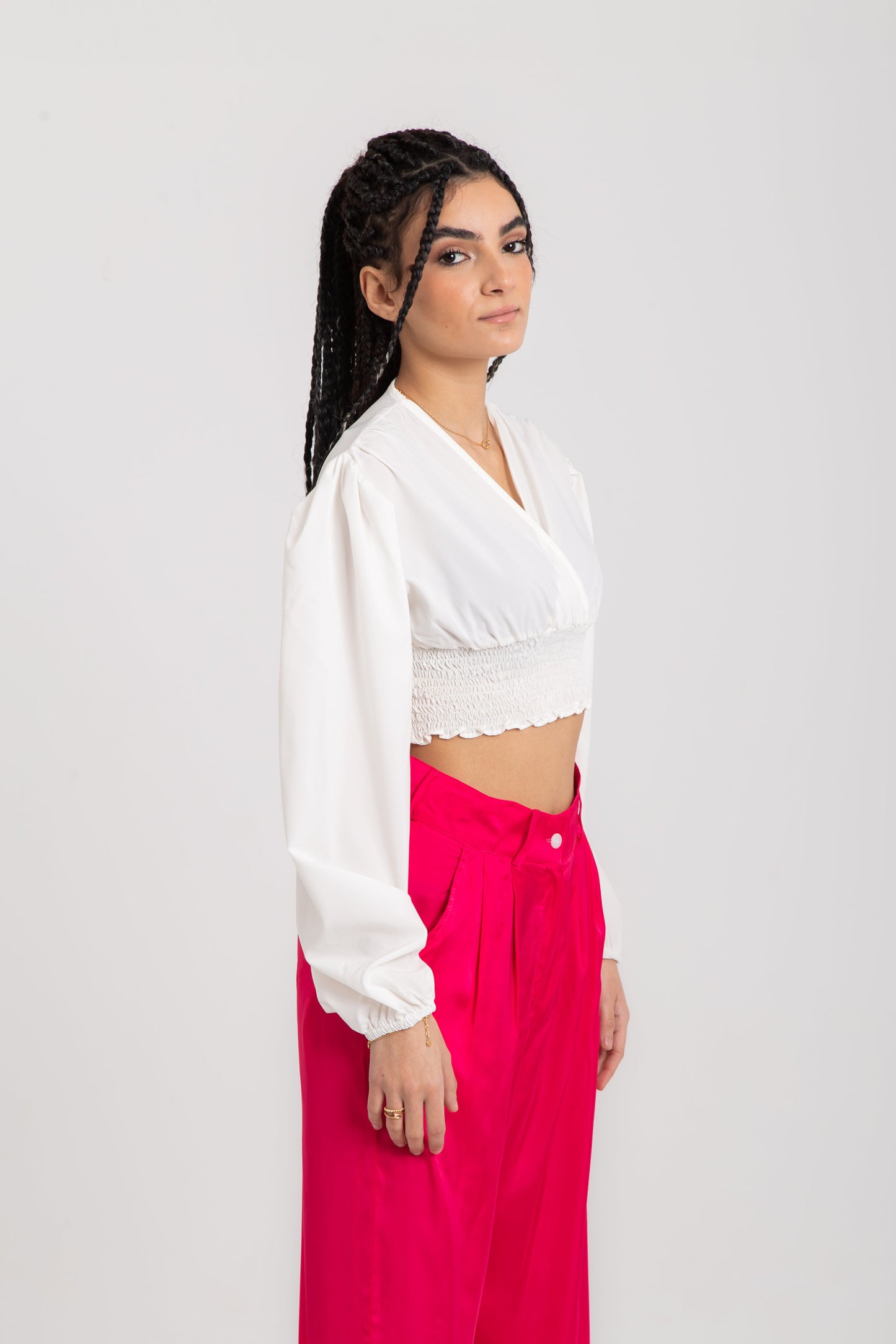 Blouse with V neck and elastic band