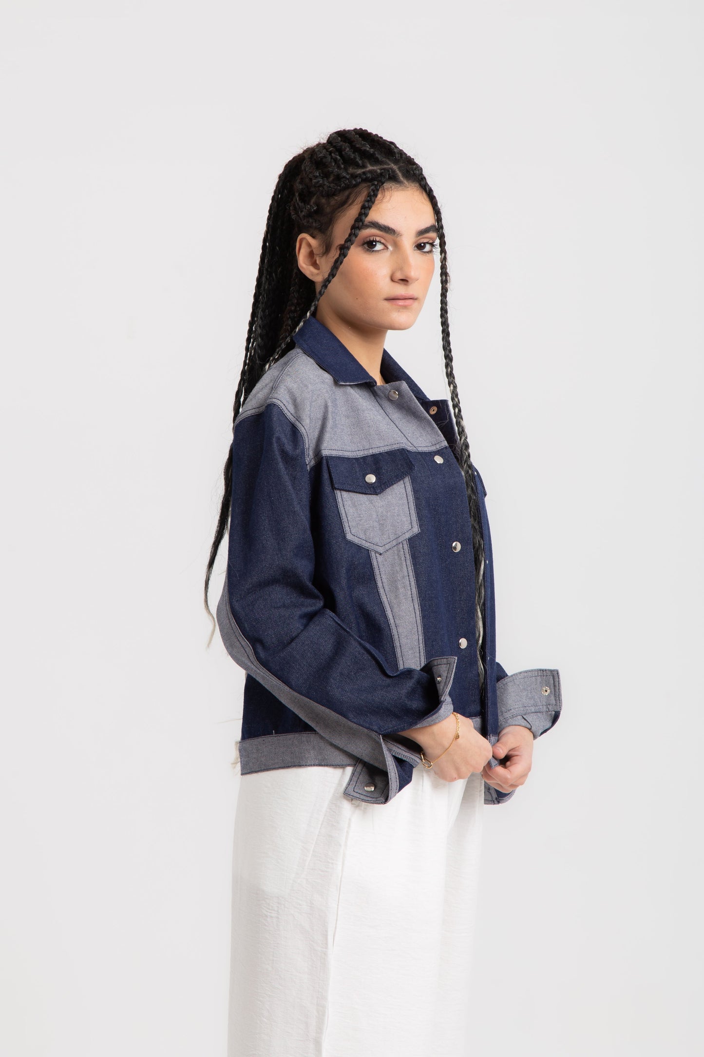 Two tones jeans jacket