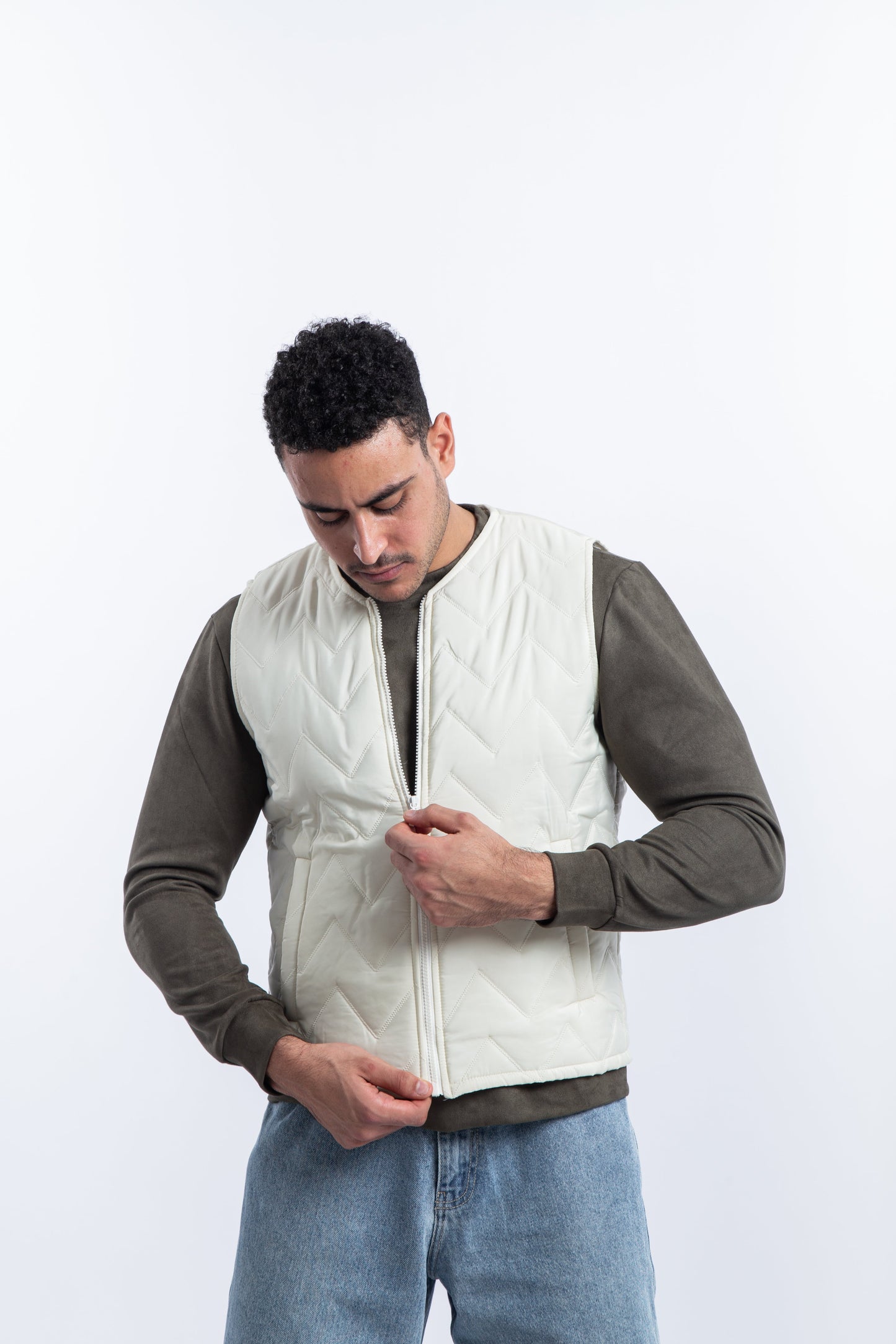 Waterproof zigzag puffer vest