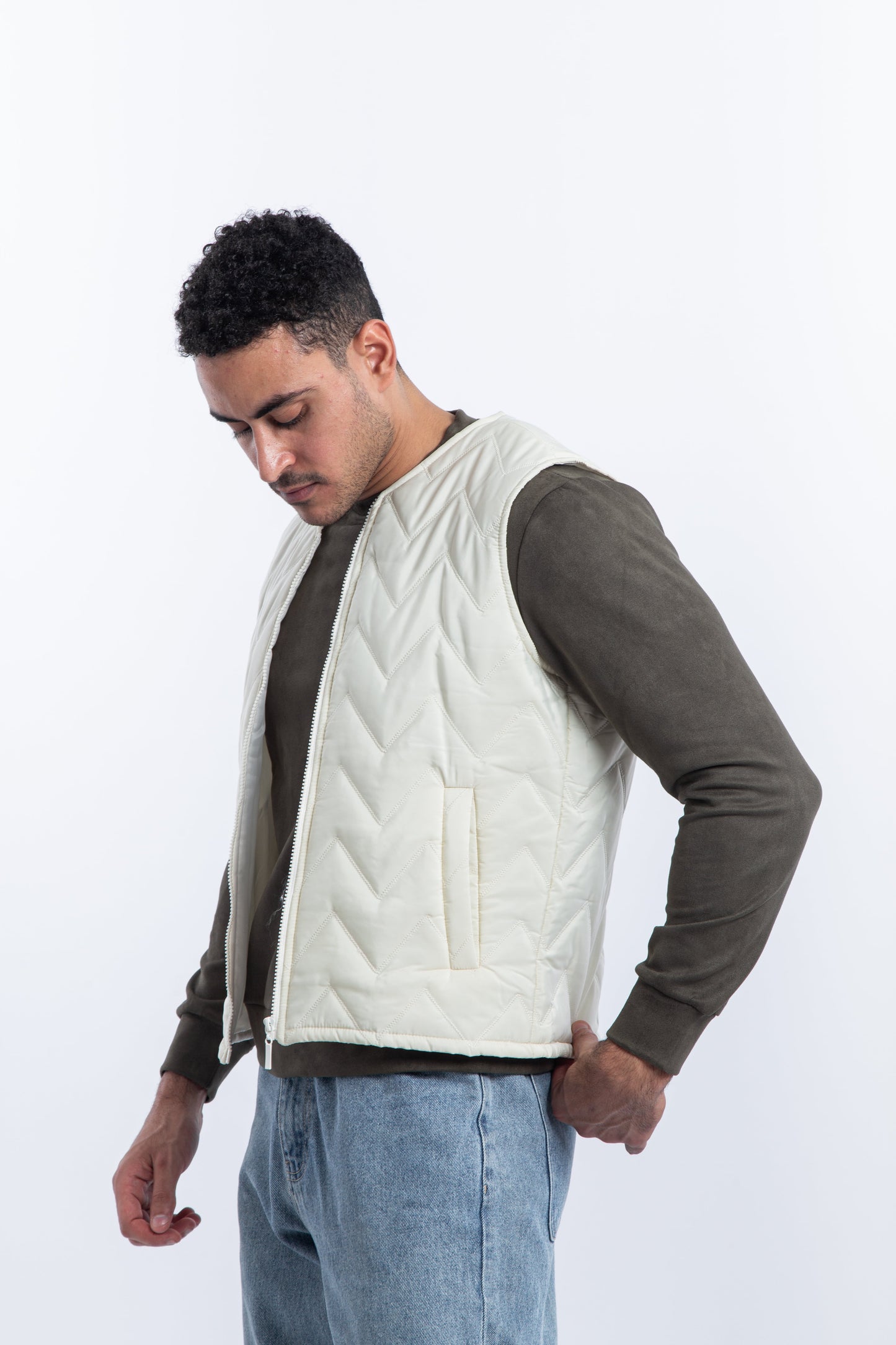 Waterproof zigzag puffer vest