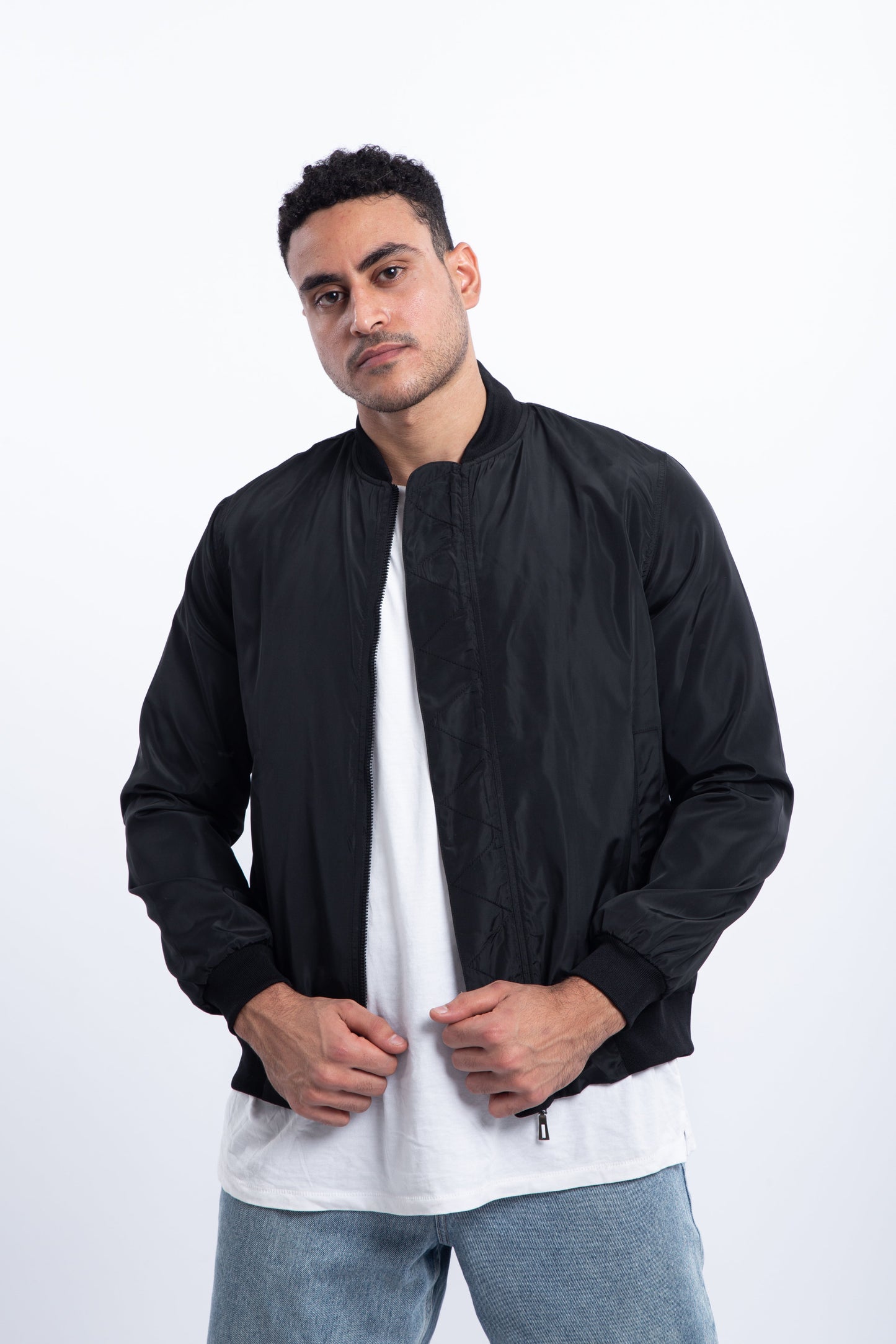 Bomber jacket with zigzag stitching