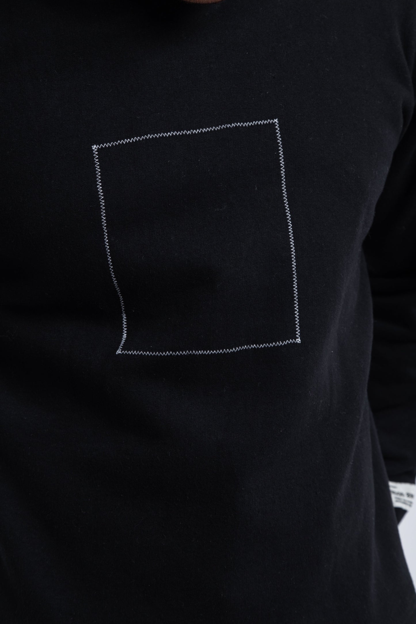 Hoodie with zigzag square embroidery