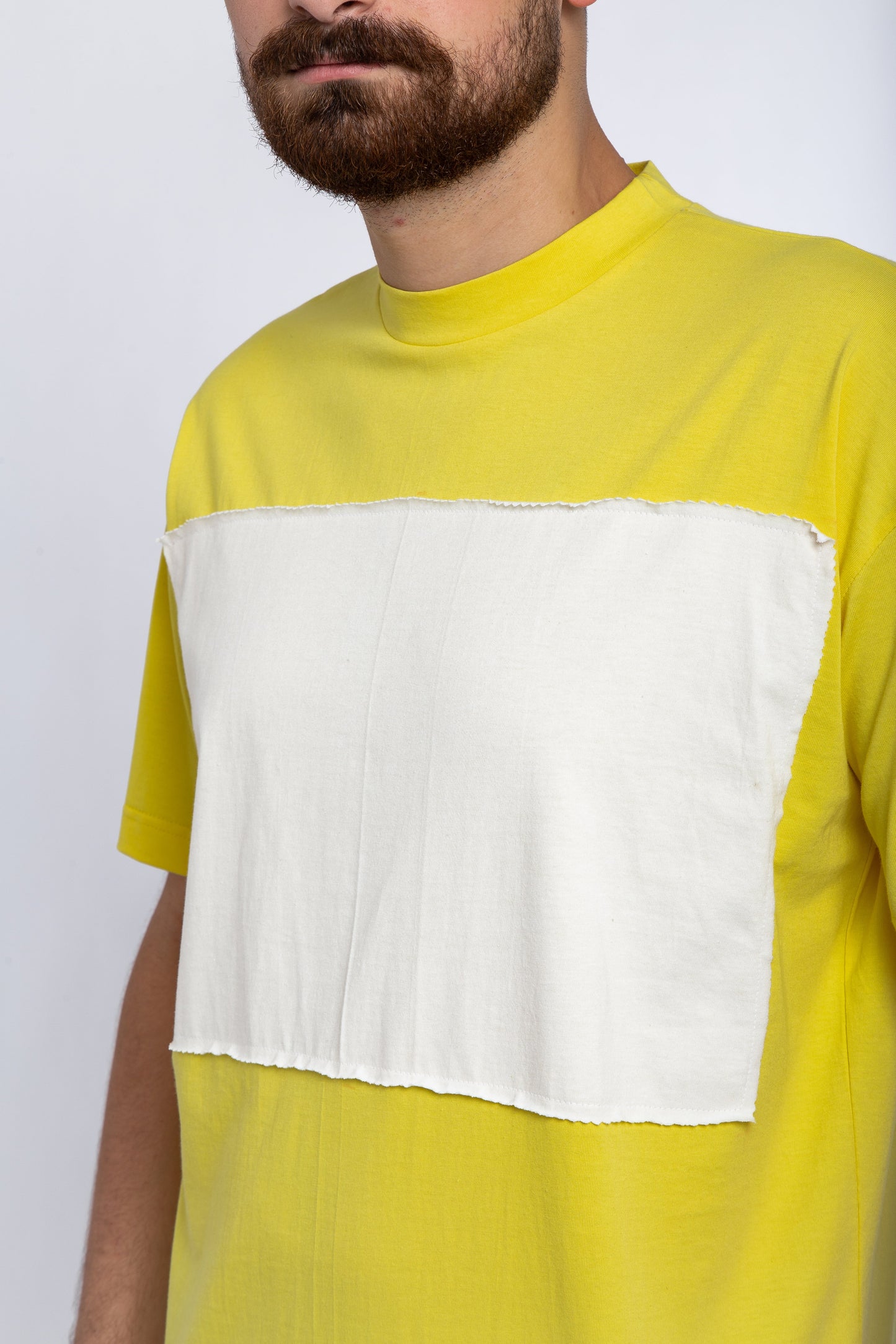 T- shirt with zigzag patch