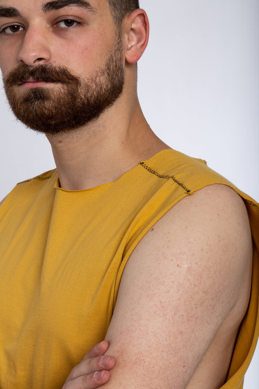 Tank top with zigzag shoulder detail
