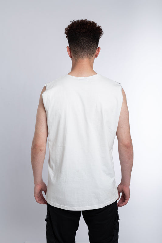 Tank top with zigzag stitching