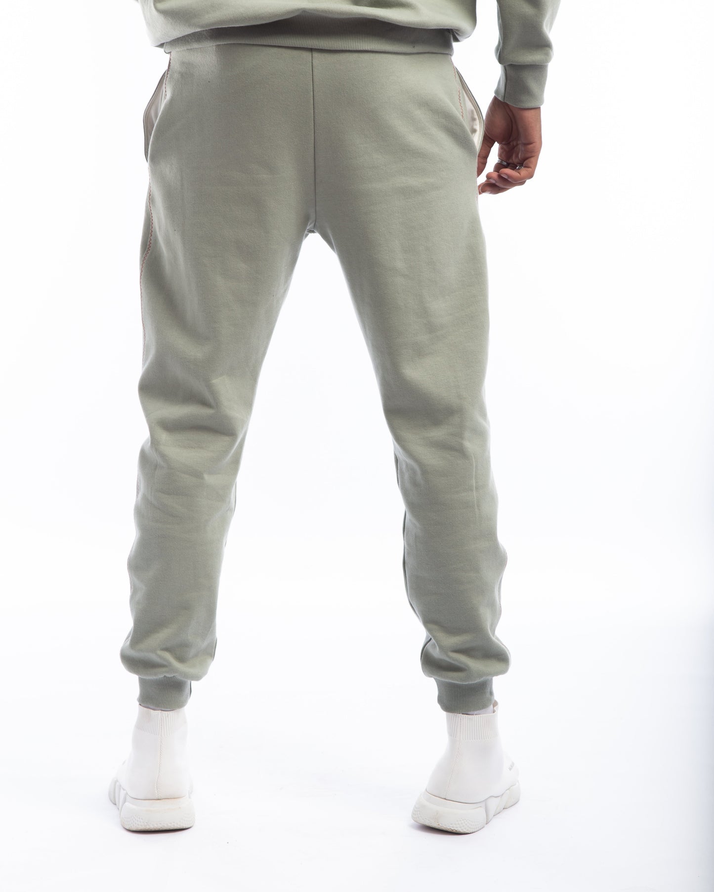 Sweat pant with side zigzag embroidery