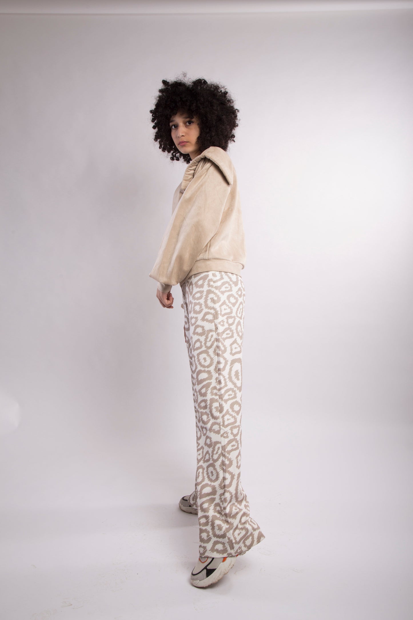 Wide leg pant with animal print