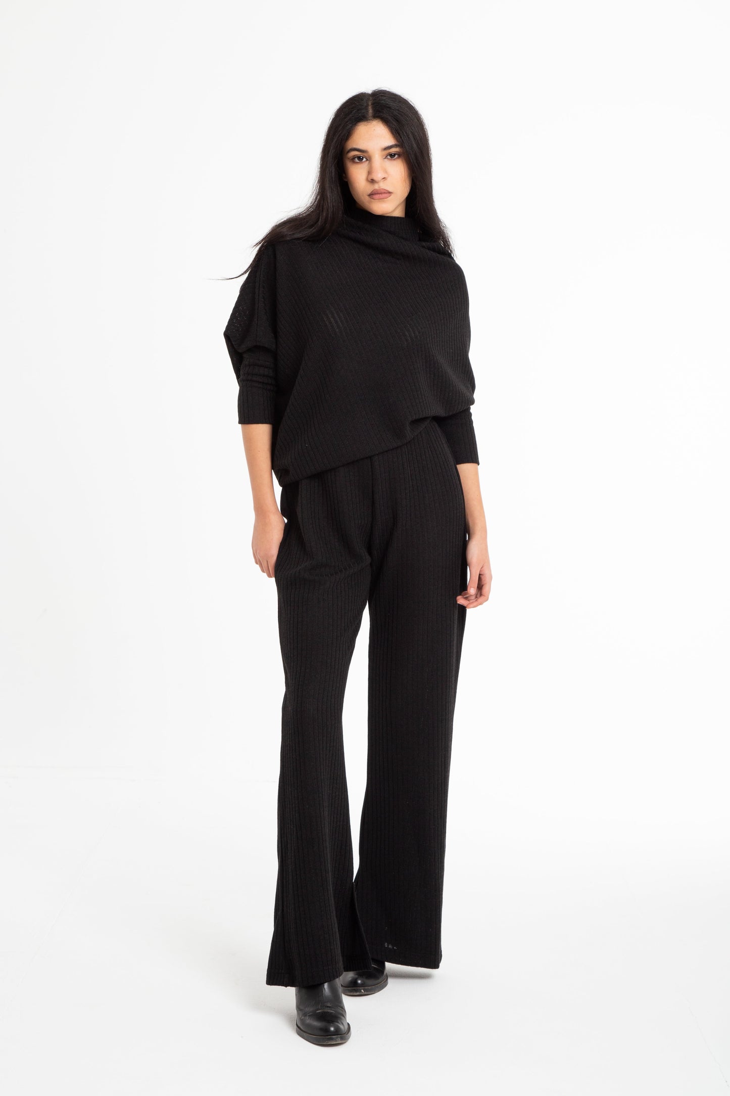 Asymmetric tricot blouse