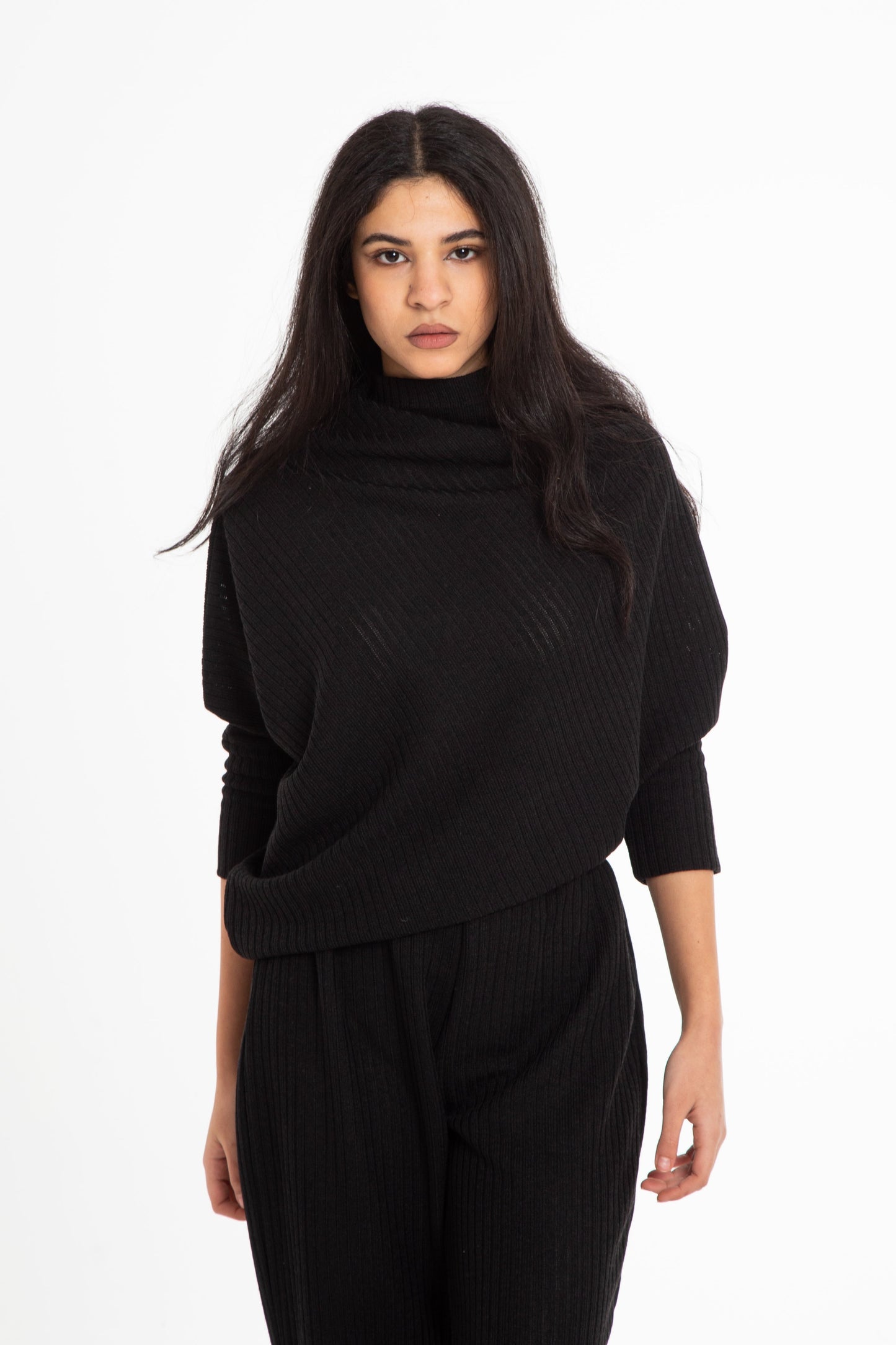 Asymmetric tricot blouse