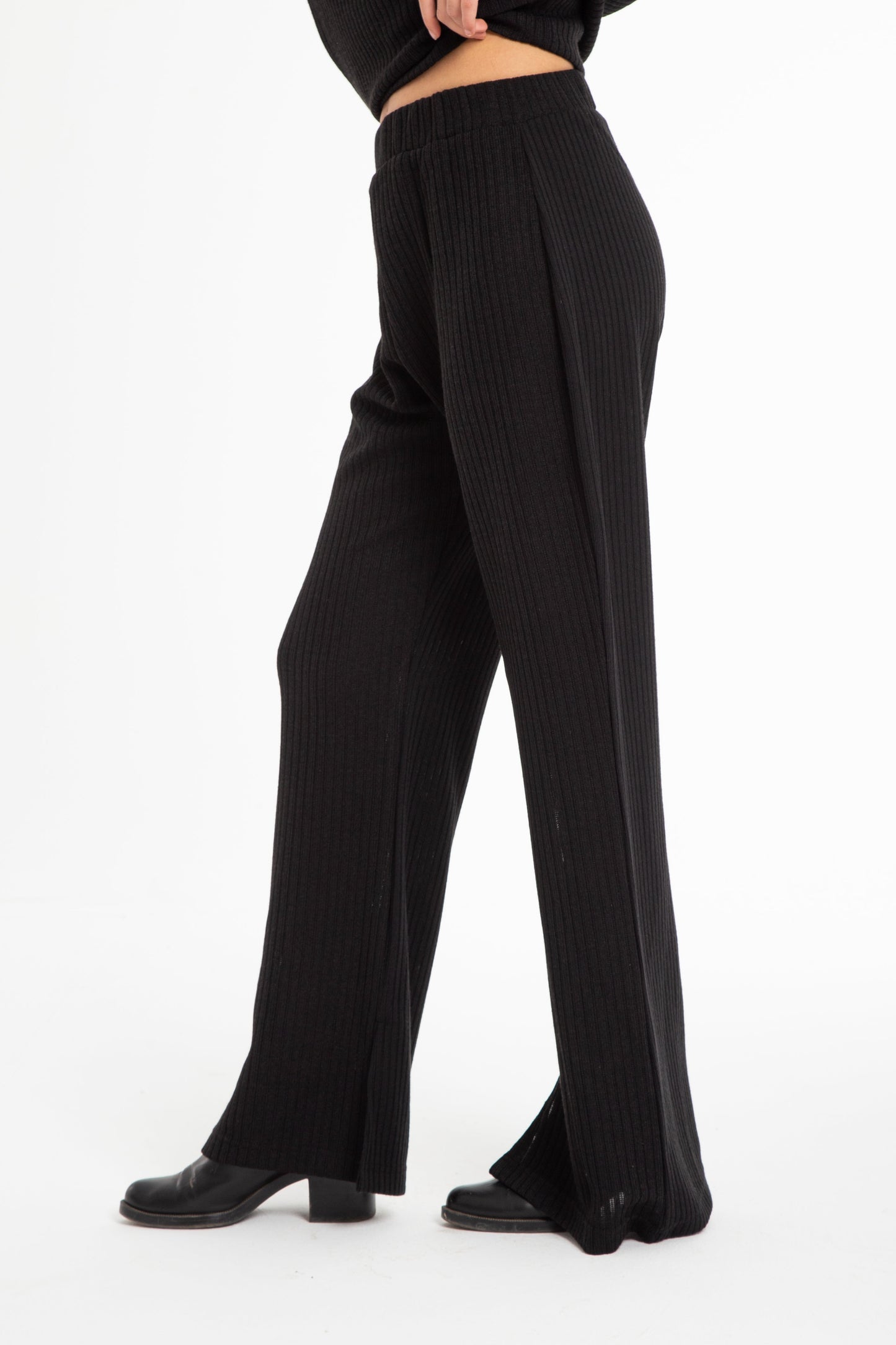 Tricot pant with side slit