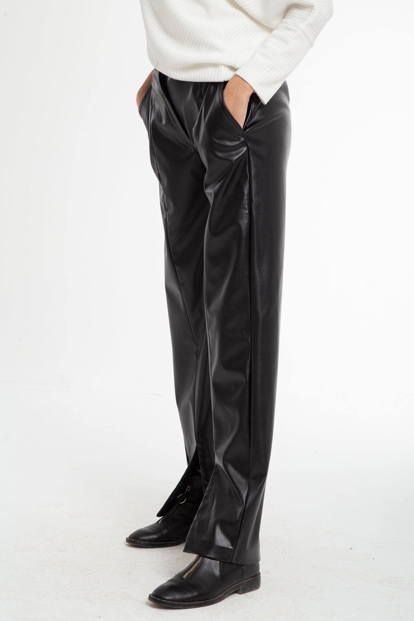 Leather pant with front slit