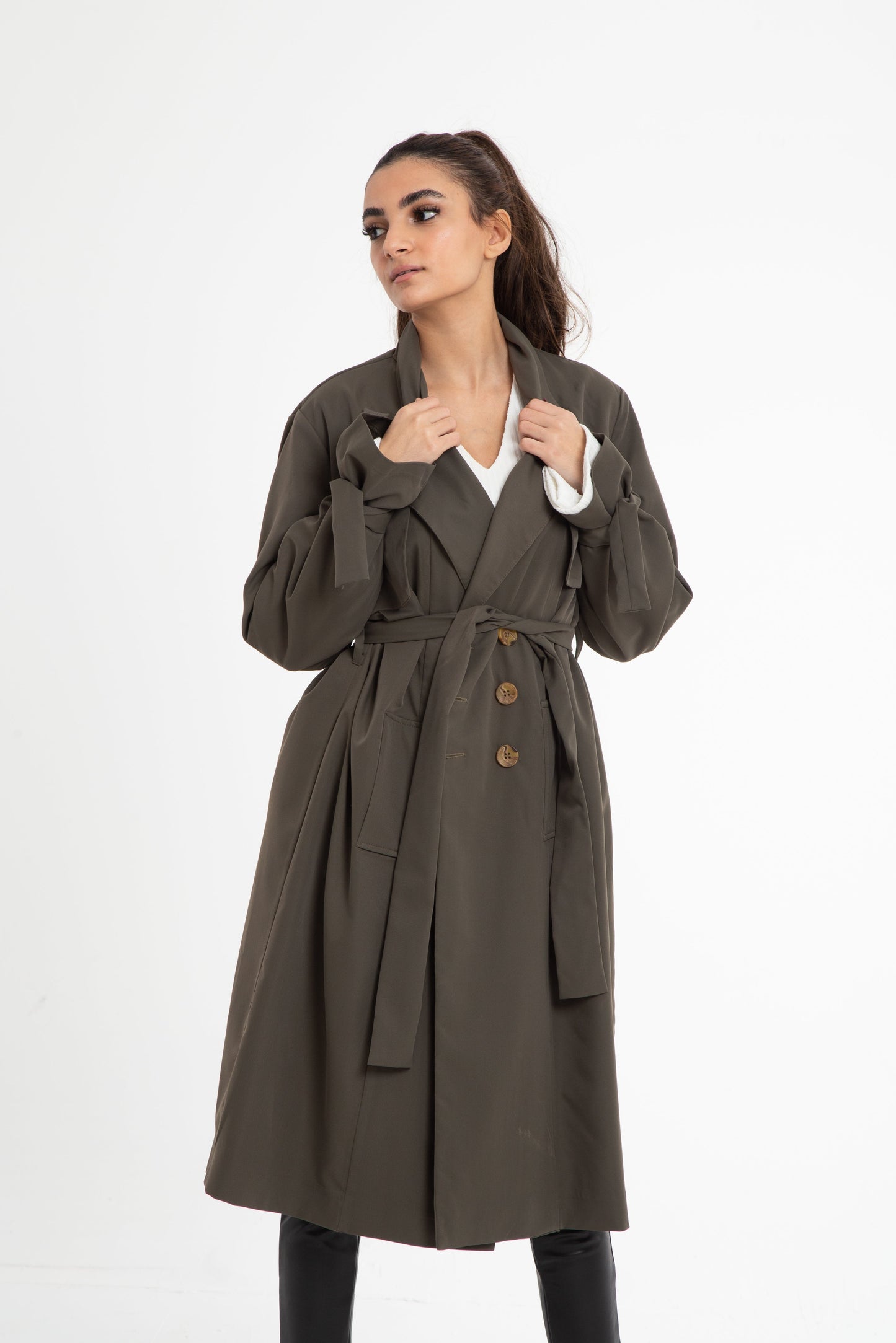 Trench coat with double buttons