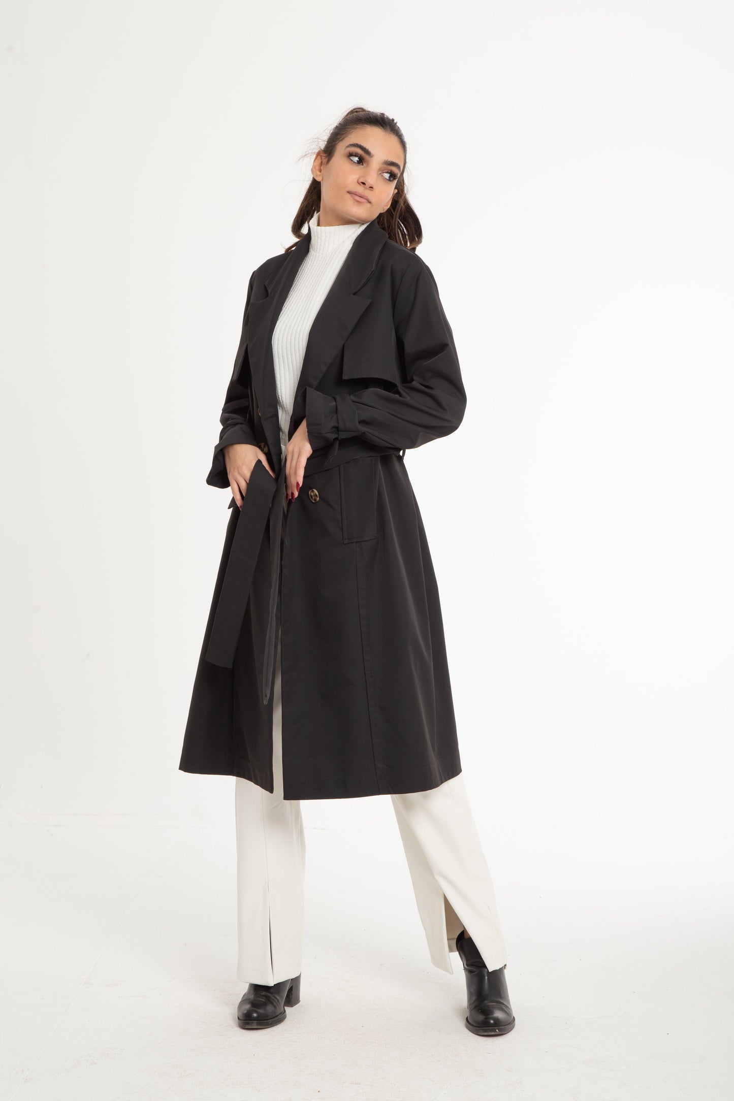 Trench coat with double buttons