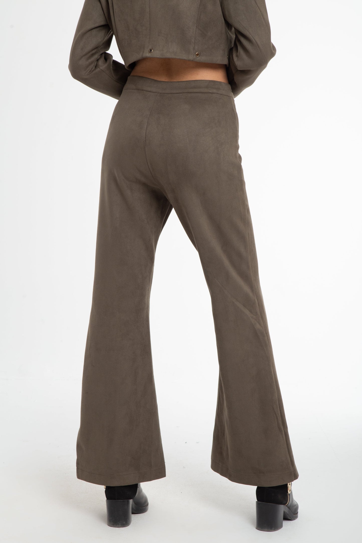 Suede Lycra pant with button holes