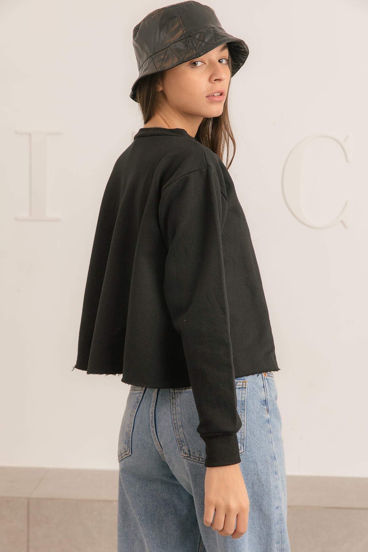 Cropped sweatshirt